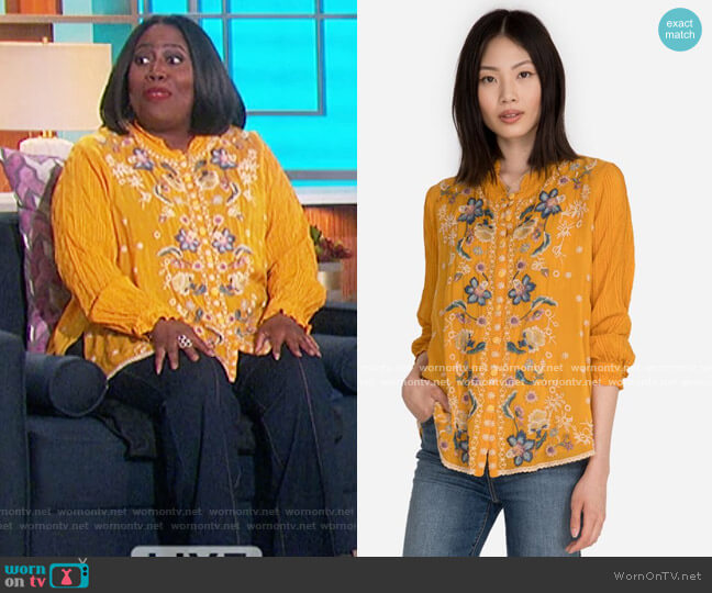 Johnny Was Tove Blouse worn by Sheryl Underwood on The Talk