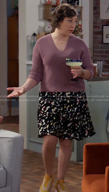 Kat’s mauve v-neck sweater and printed skirt on Call Me Kat
