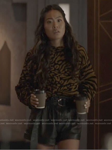 Mary’s animal textured sweater and leather shorts on Batwoman