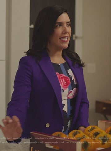 Shannon’s blue floral sheath dress on Kims Convenience