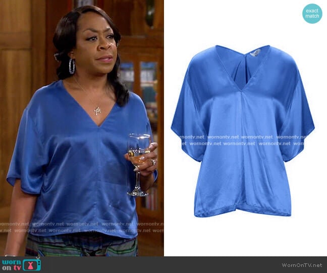 Vince V-neck Silk Top worn by Tina Butler (Tichina Arnold) on The Neighborhood