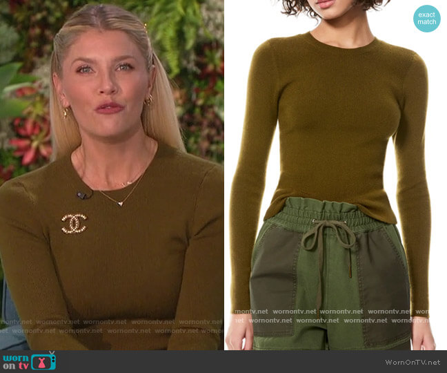Alice + Olivia Ciara Cropped Sweater worn by Amanda Kloots on The Talk
