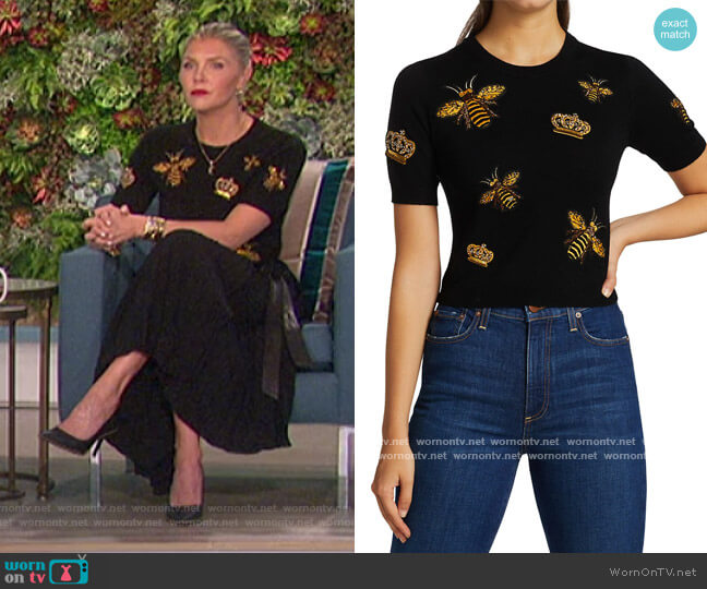 Alice + Olivia Ciara Bee Embroidered Pullover worn by Amanda Kloots on The Talk