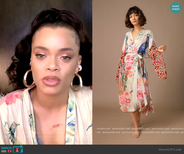 BHLDN Aratta Bird Kimono worn by Drew Barrymore on The Drew Barrymore Show