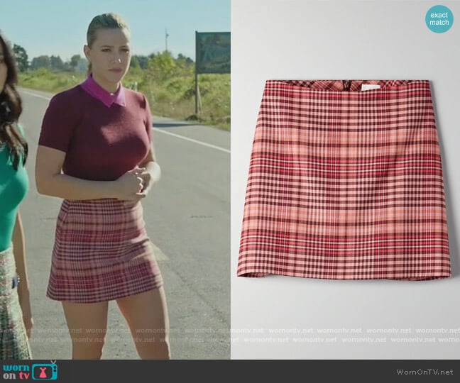 Aritzia Renee Skirt worn by Betty Cooper (Lili Reinhart) on Riverdale