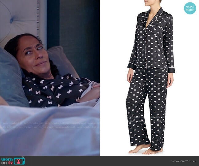 Kate Spade Bow Print Charmeuse Pajamas worn by Rainbow Johnson (Tracee Ellis Ross) on Black-ish