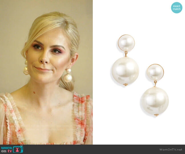 Lele Sadoughi Imitation Pearl Doorknocker Earrings worn by Kameron Westcott on The Real Housewives of Dallas