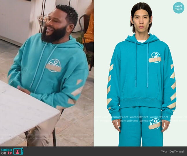 Off-White Arrows Printed Hoodie worn by Andre Johnson (Anthony Anderson) on Black-ish