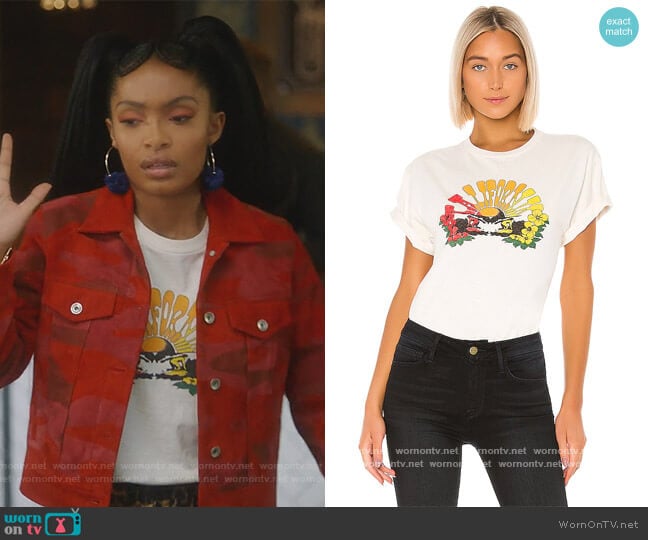 Re/done 90s Oversized California Tee worn by Zoey Johnson (Yara Shahidi) on Grown-ish