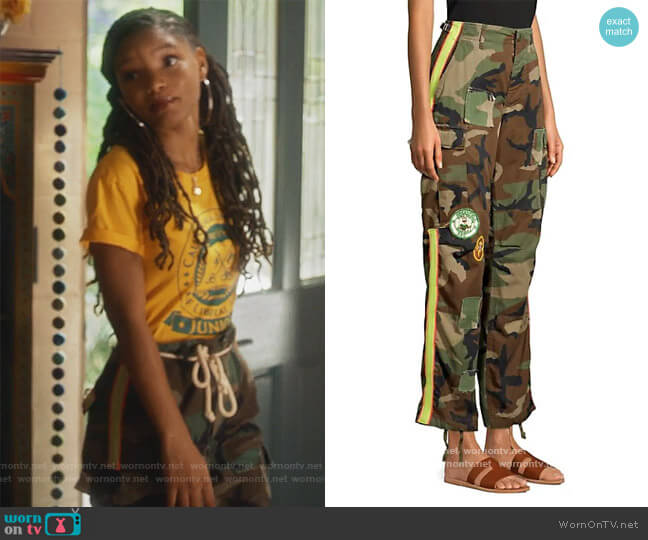 Riley Nightlight Camo Cargo Pants worn by Skylar Forster (Halle Bailey) on Grown-ish