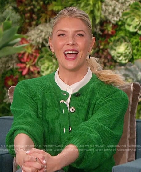 Amanda’s green heart knit cardigan on The Talk