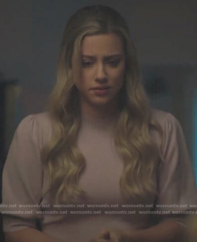 Betty’s pink puff sleeve sweater on Riverdale