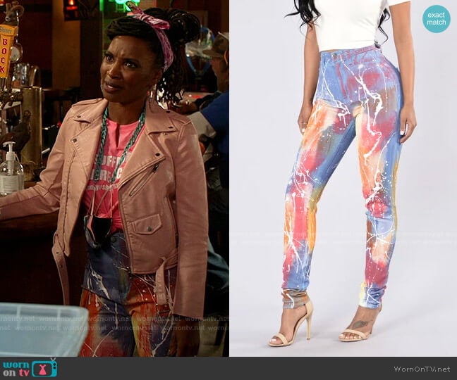 Fashion Nova Somewhere Over The Rainbow Jeans worn by Veronica Fisher (Shanola Hampton) on Shameless