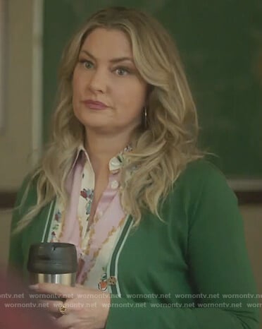 Alice’s green contrast trim cardigan on Riverdale