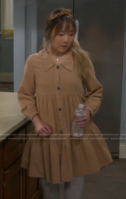 Jen’s camel smock shirtdress on Last Man Standing