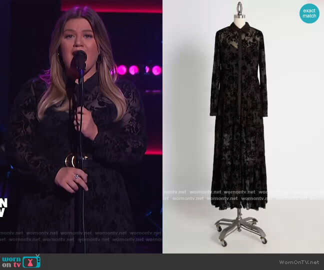 Joe Brown Pure Drama Maxi Dress worn by Kelly Clarkson on The Kelly Clarkson Show