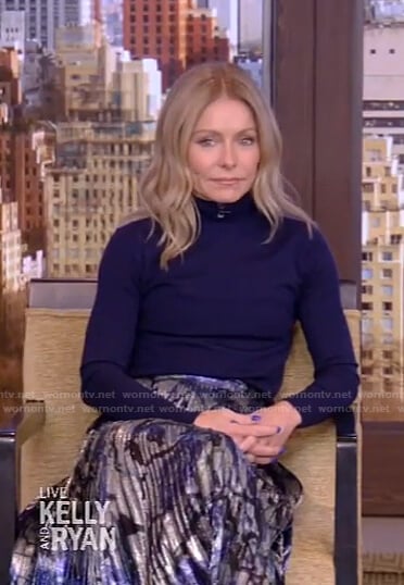 Kelly’s turtleneck sweater and lame pleated skirt on Live with Kelly and Ryan