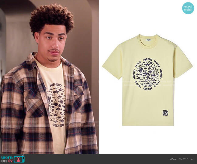 Kenzo Sea Creatures Skate Graphic Tee worn by Andre Johnson Jr (Marcus Scribner) on Black-ish