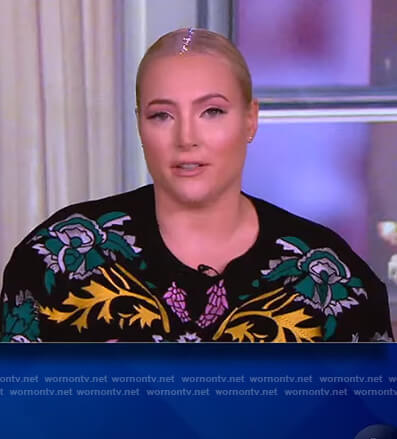 Meghan’s black floral print sweatshirt on The View