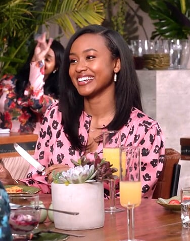Olivia’s pink floral dress on Black-ish