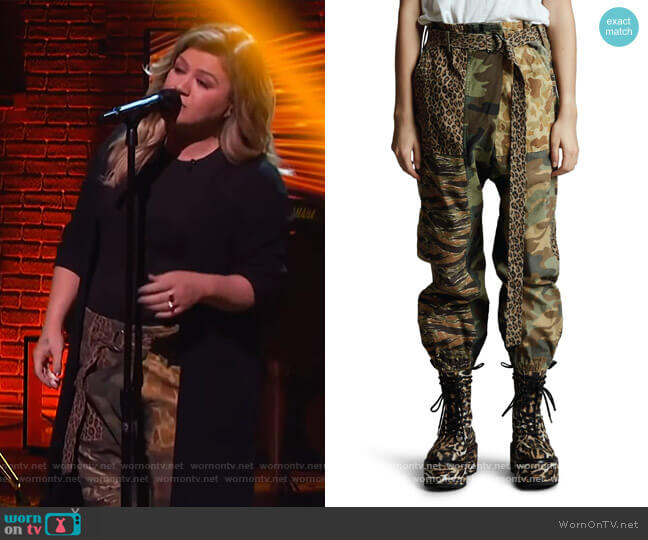 R13 Mixed Print Paperbag Pants worn by Kelly Clarkson on The Kelly Clarkson Show
