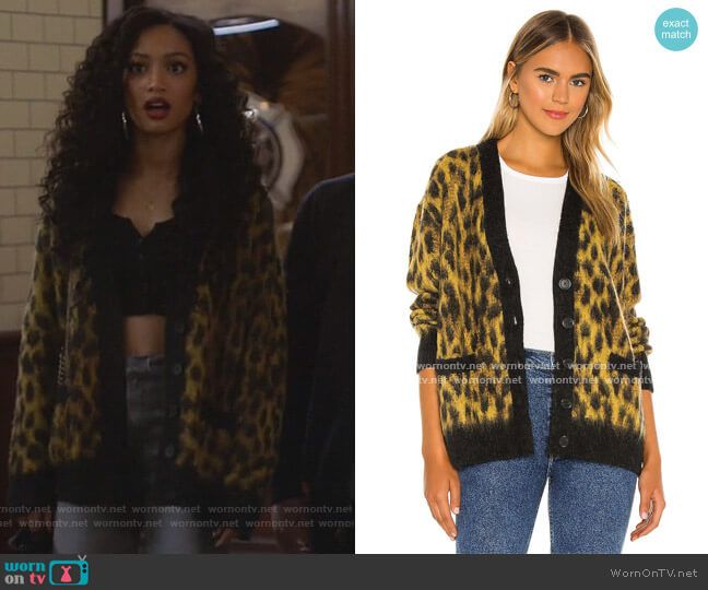 Re/Done Cheetah Wool-Blend Oversized Cardigan worn by Olivia Baker (Samantha Logan) on All American