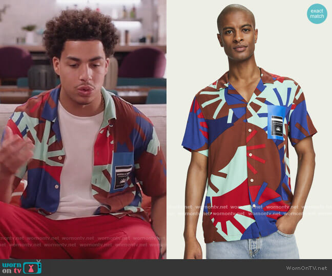 Scotch & Soda Lightweight printed short sleeve shirt worn by Andre Johnson Jr (Marcus Scribner) on Black-ish