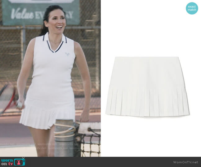 Tory Sport Pleated Hem Tennis Skirt worn by Delia (Michaela Watkins) on The Unicorn