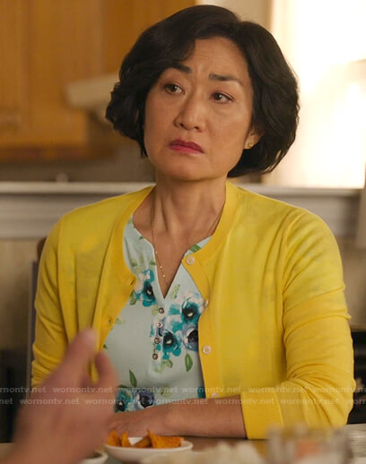 Mrs. Kim’s green floral henley top on Kims Convenience