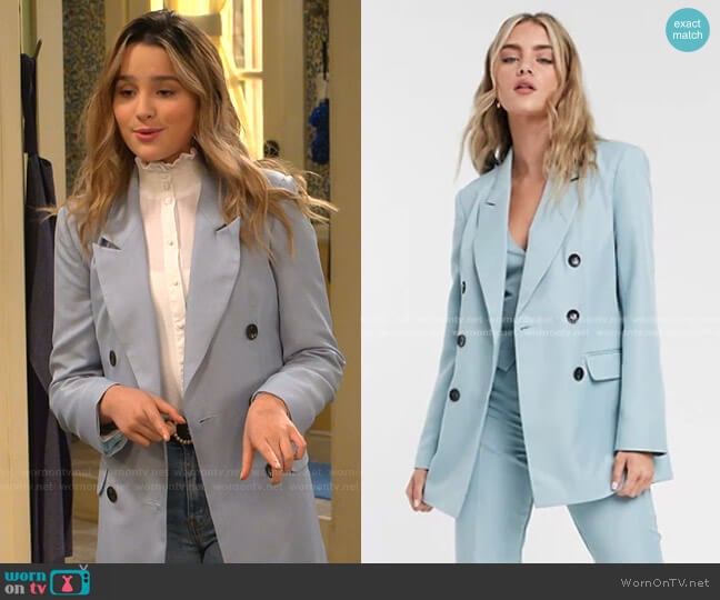 Asos Double Breasted Slim Dad 3 Piece Suit Blazer in chalky blue worn by Lex (Jules LeBlanc) on Side Hustle