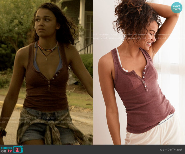 Aerie Ribbed Henley Tank in Dark Rust worn by Kiara Carrera (Madison Bailey) on Outer Banks
