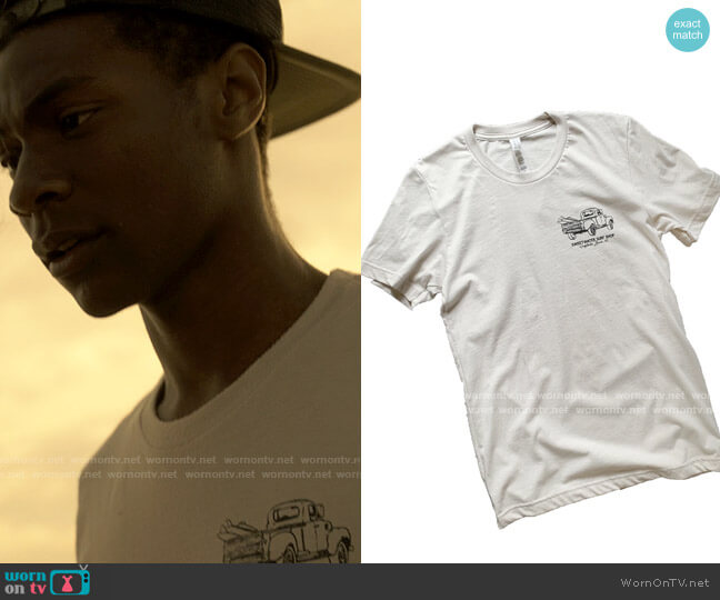 Sweetwater Surf Shop Truck Short Sleeve Tee worn by Pope (Jonathan Daviss) on Outer Banks