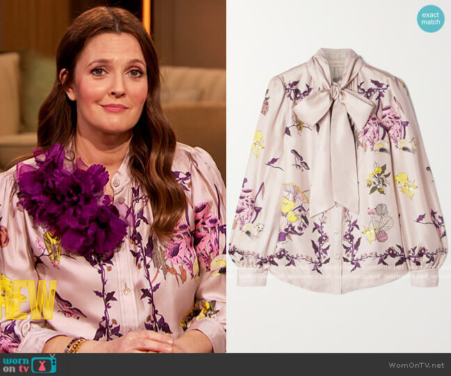 Tory Burch Pussy-bow printed silk-twill blouse worn by Drew Barrymore on The Drew Barrymore Show