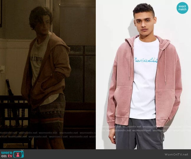 Urban Outfitters Full-Zip Hoodie Sweatshirt worn by John B (Chase Stokes) on Outer Banks
