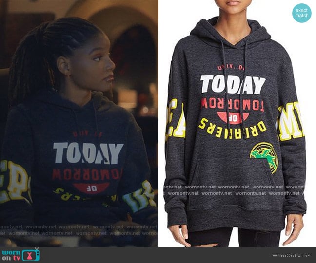 University of Today Dreamers of Tomorrow Oversized Pullover Hoodie worn by Skylar Forster (Halle Bailey) on Grown-ish