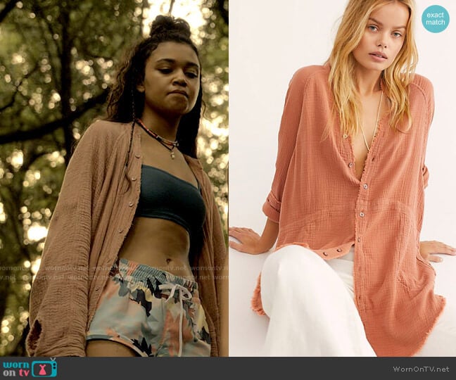 We The Free Summer Daydream Buttondown at Free People worn by Kiara Carrera (Madison Bailey) on Outer Banks