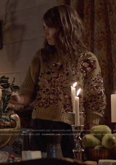 Alice’s beige embellished sweater on Batwoman