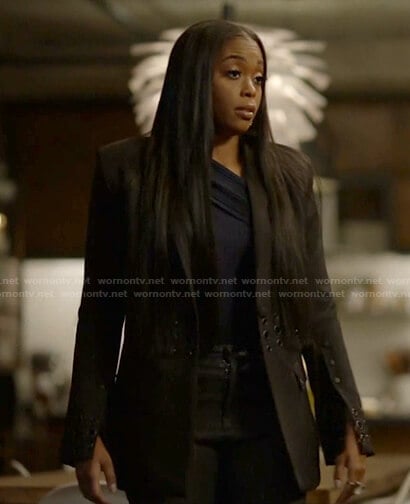 Anissa’s one-shoulder ribbed top and grommet blazer on Black Lightning