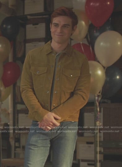 Archie’s mustard suede jacket on Riverdale