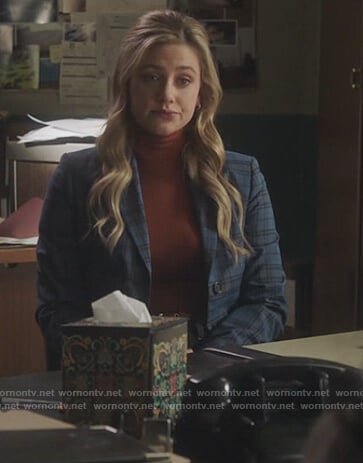 Betty’s brown turtleneck sweater on Riverdale