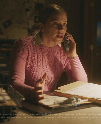Betty’s pink cable knit sweater on Riverdale