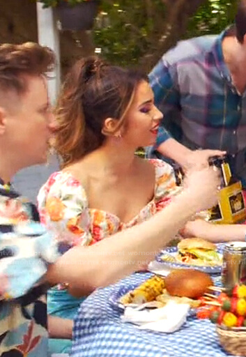 Cheyenne’s floral sweetheart top on Superstore