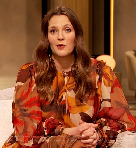 Drew’s orange floral print dress on The Drew Barrymore Show