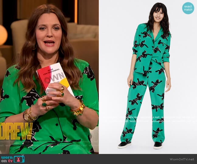 Diane von Furstenberg Long-Sleeve Silk Crepe De Chine Pajama Top worn by Drew Barrymore on The Drew Barrymore Show