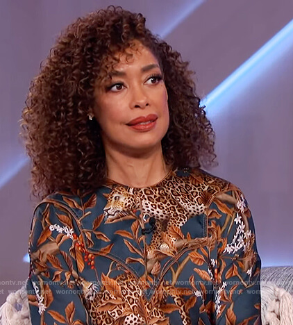 Gina Torres’s ruffled tiger print dress on The Kelly Clarkson Show