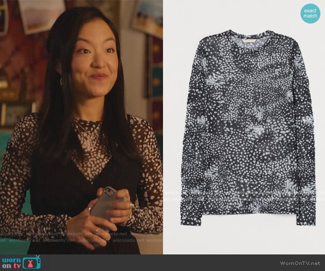H&M Patterned Mesh Top worn by Janet (Andrea Bang) on Kims Convenience