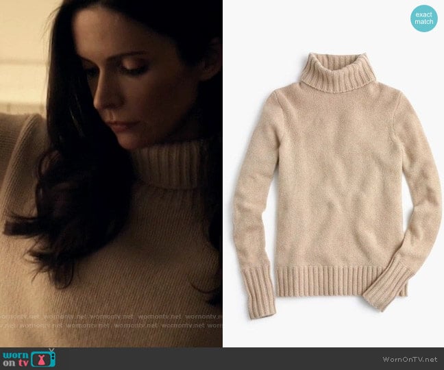 J. Crew Turtleneck Sweater worn by Lois Lane (Elizabeth Tulloch) on Superman and Lois
