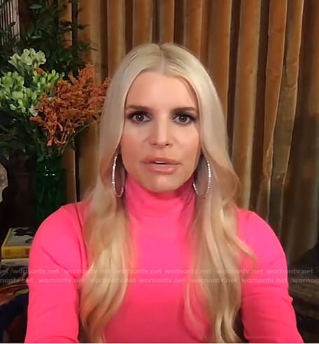 Jessica Simpson’s pink turtleneck sweater on Live with Kelly and Ryan