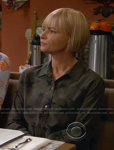 Jill’s army green star print shirt on Mom