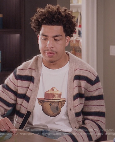 Junior’s white teddy bear tee on Black-ish